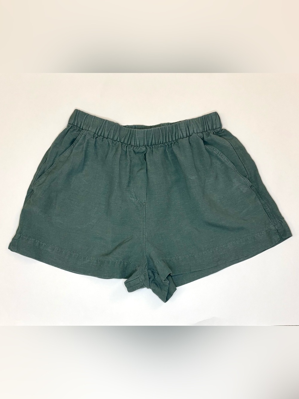 Dark Green Shorts Oysho S(small)